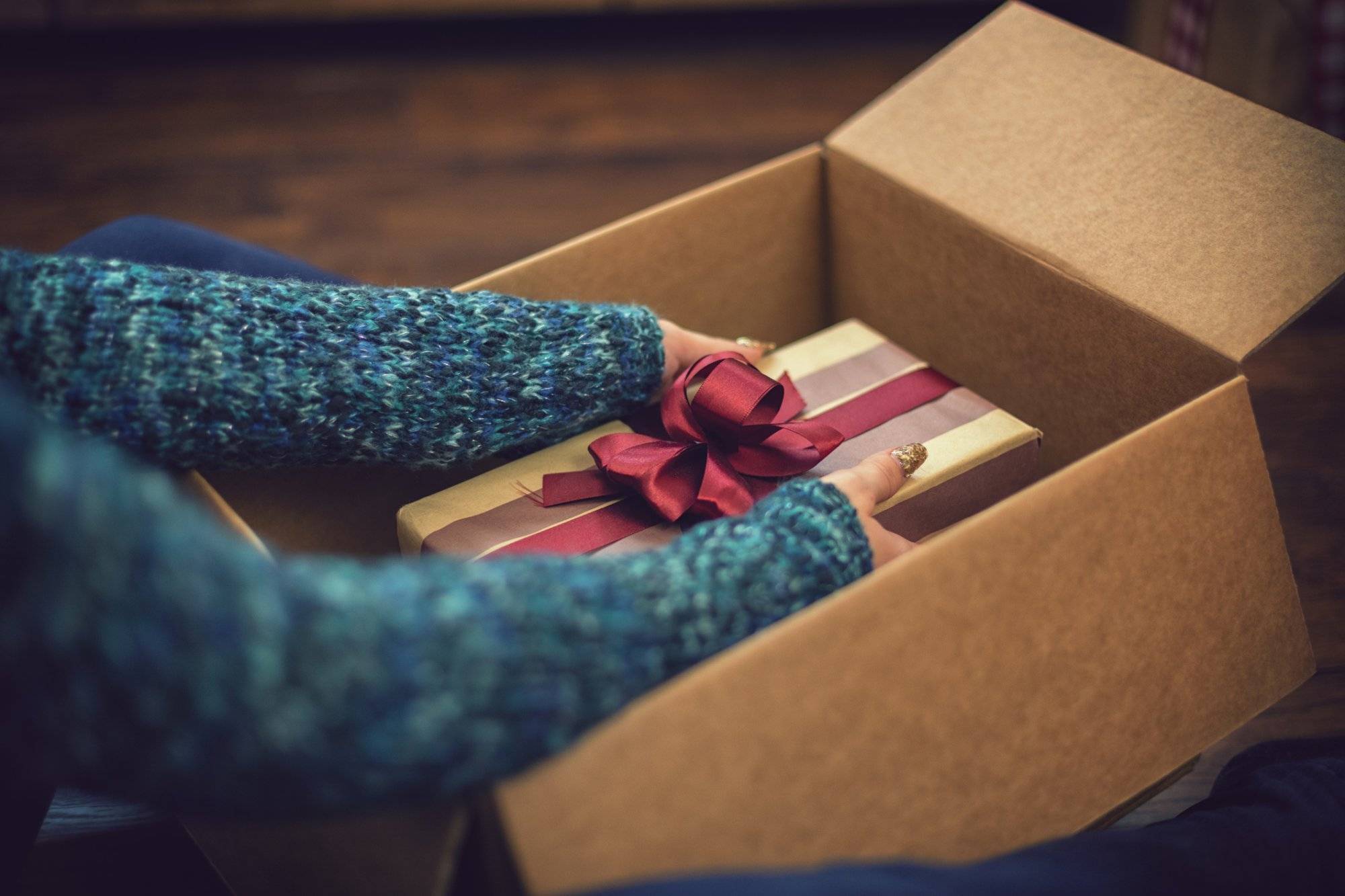 Discover Quick and Easy Holiday Shipping Services at PostalAnnex in Plano 5 GettyImages 1189412438